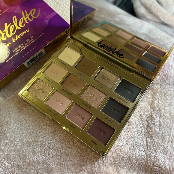Tarte Tartelette in bloom eyeshadow palette - Picture 8 of 10